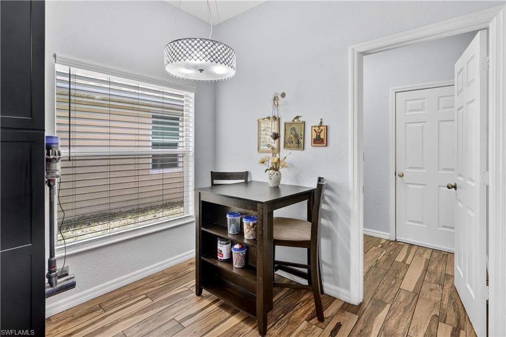 9689 Pineapple Preserve CT-13