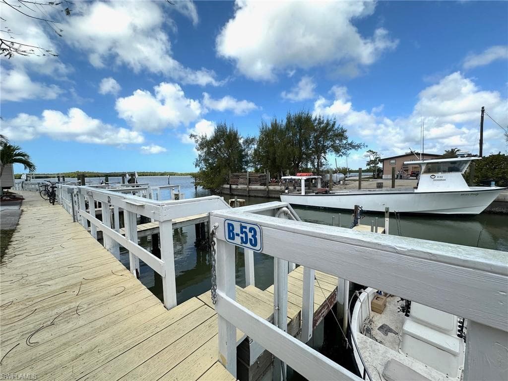 1180 Chokoloskee DR 32-21