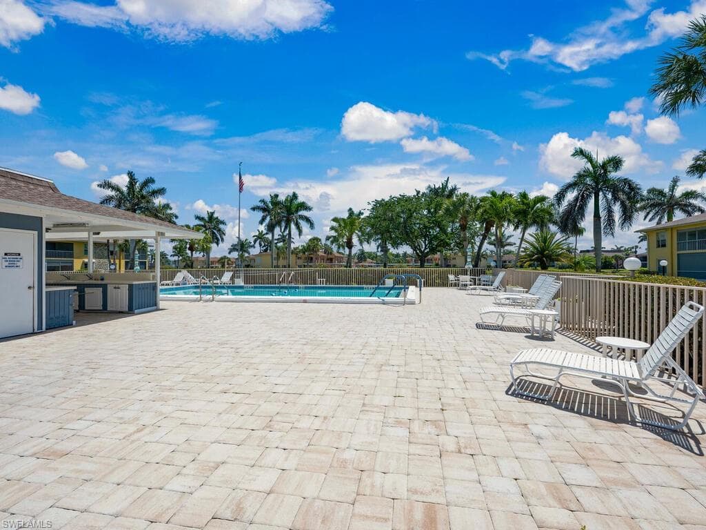 351 Charlemagne BLVD B208-25