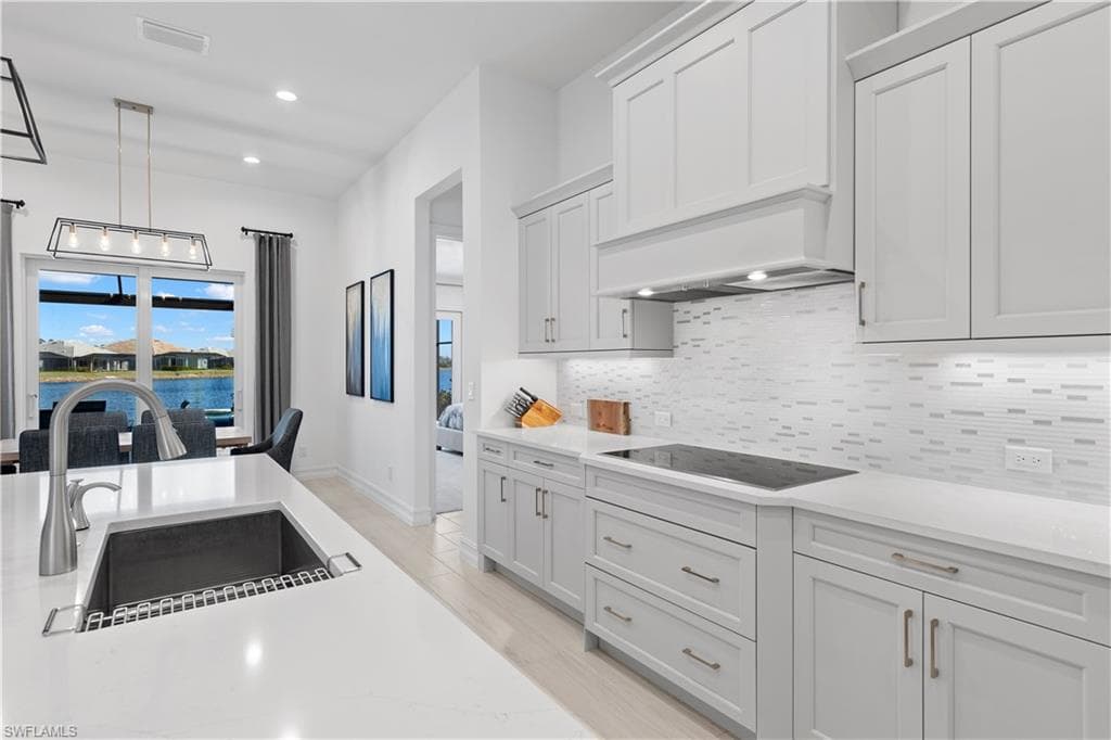 14265 Laguna Springs LN-7