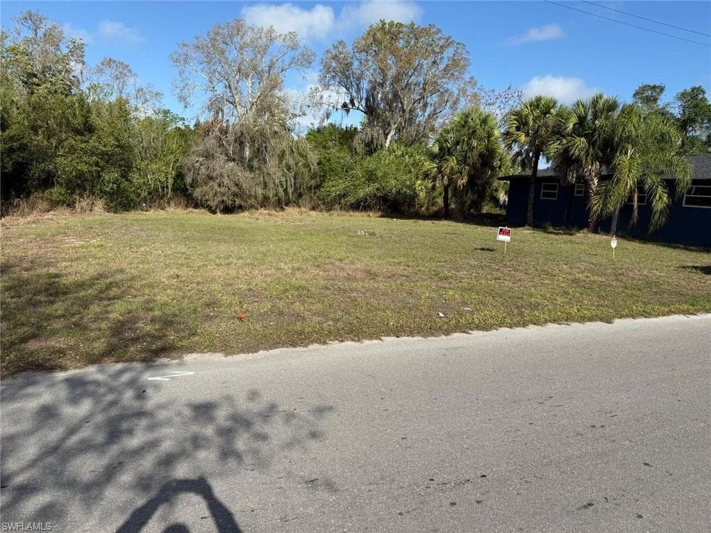 SINGLETON AVE-3