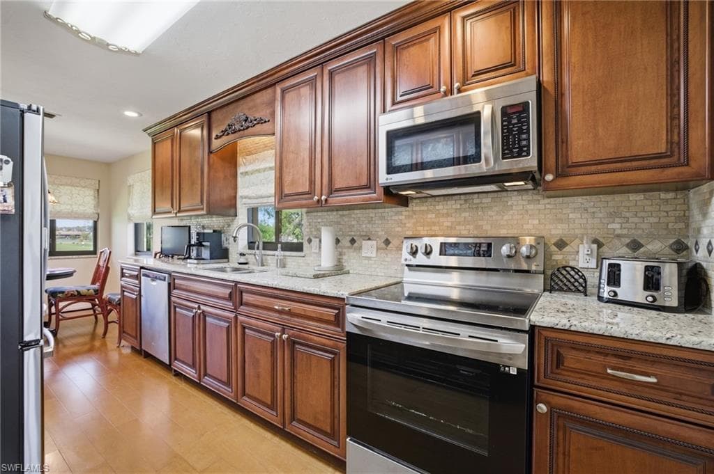 7151 Golden Eagle CT 924-11