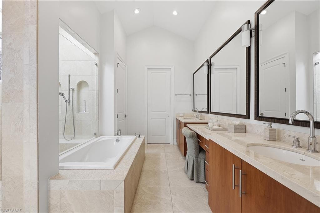 1438 Murex DR-18