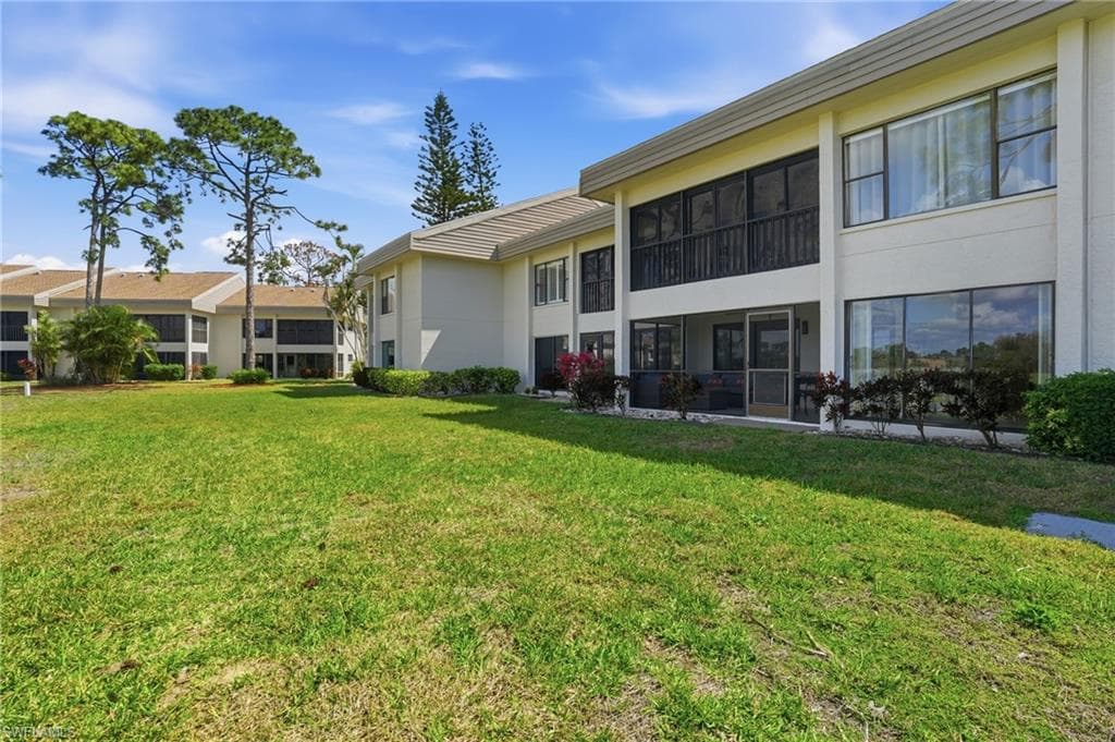 5585 Trailwinds DR 314-39