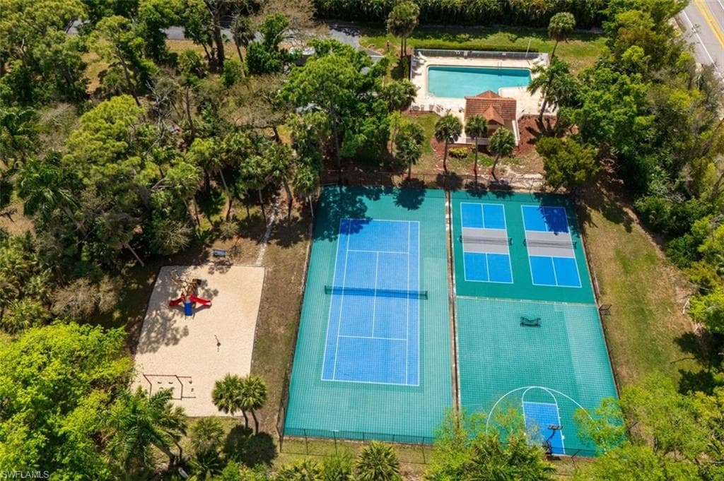 9917 Las Casas DR-35