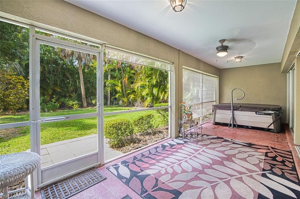 9917 Las Casas DR-17