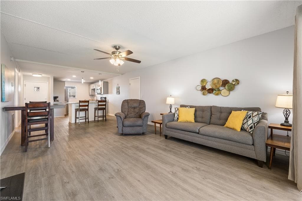 8761 Lueck LN 3-13
