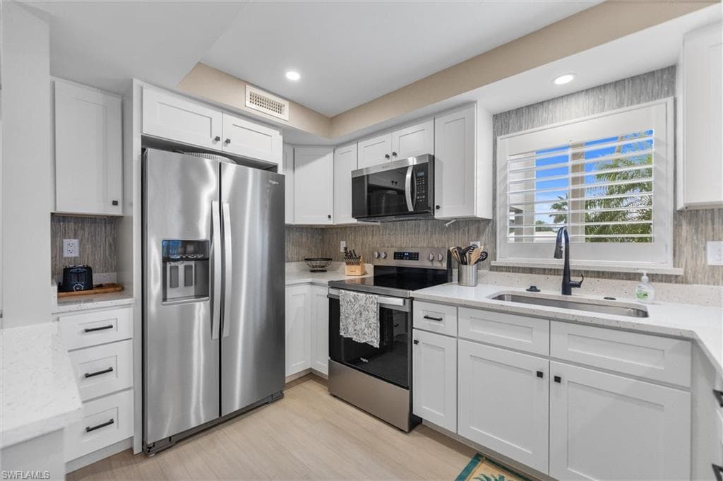 6900 Estero BLVD 108-3