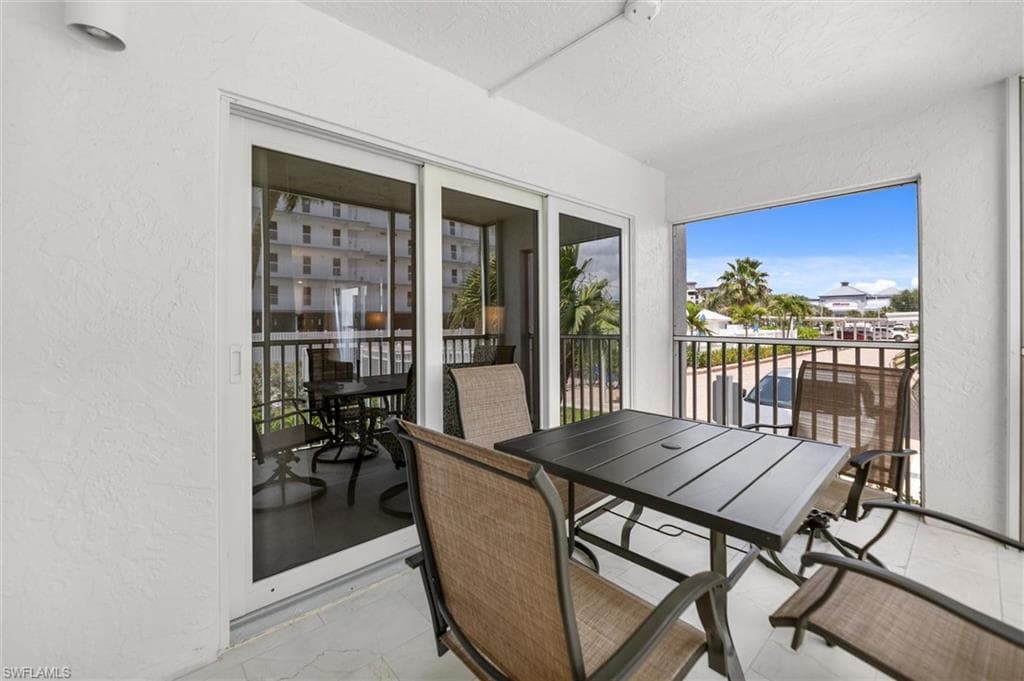 6900 Estero BLVD 108-19