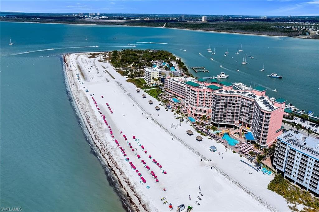 200 Estero BLVD 107-47
