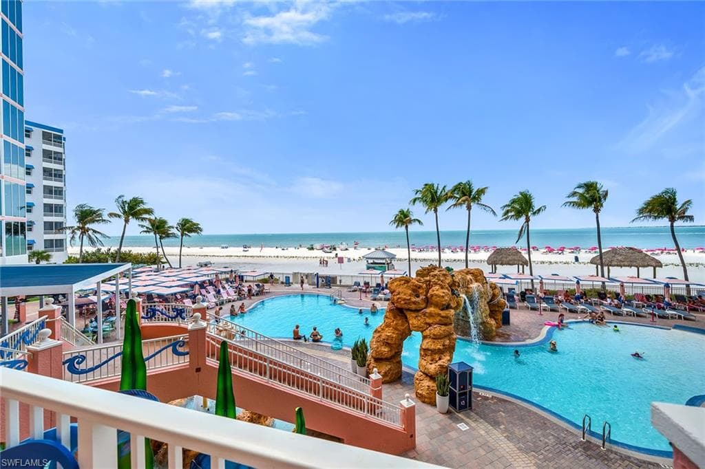 200 Estero BLVD 107-30