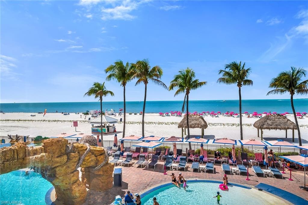 200 Estero BLVD 107-38