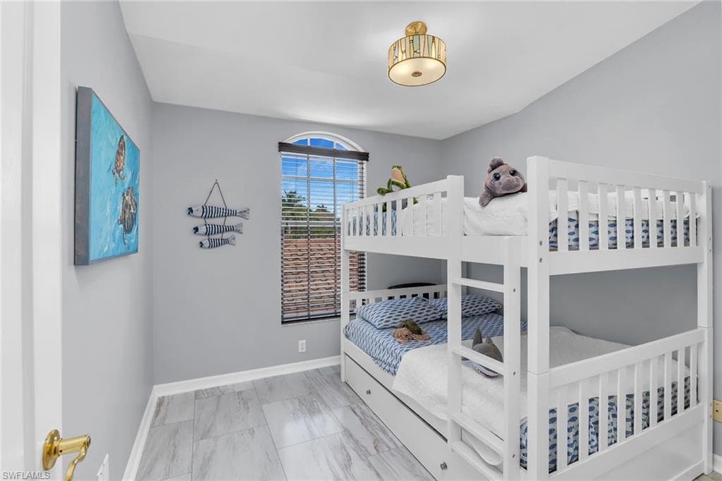 194 Newport DR 908-24