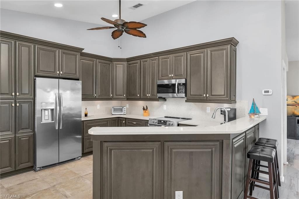 194 Newport DR 908-11
