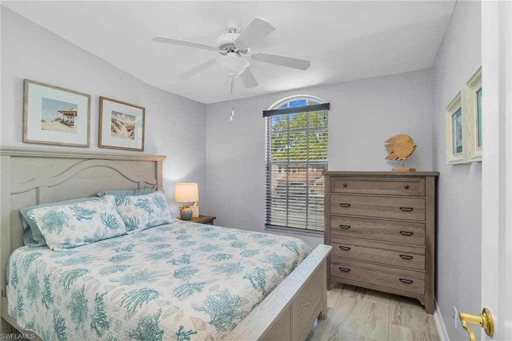194 Newport DR 908-21