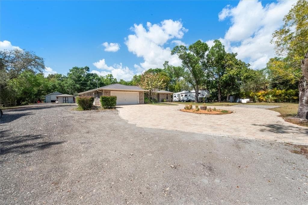 15710 Shamrock DR-8