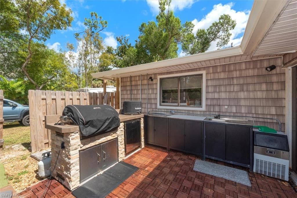15710 Shamrock DR-23