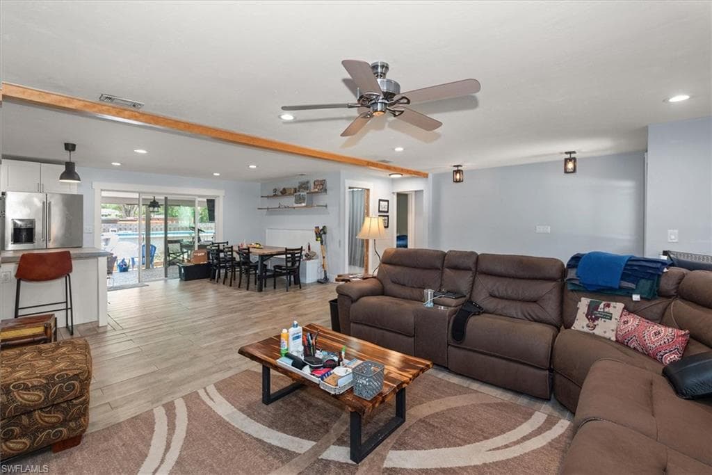 15710 Shamrock DR-14