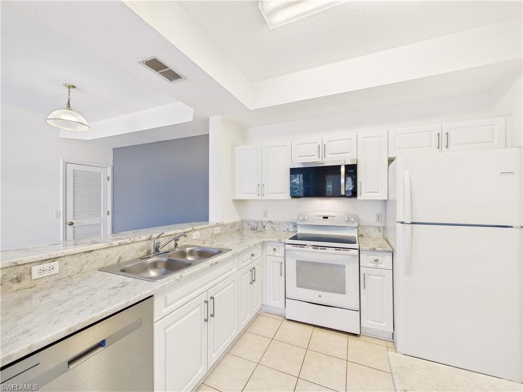 9015 Colby DR 2012-2