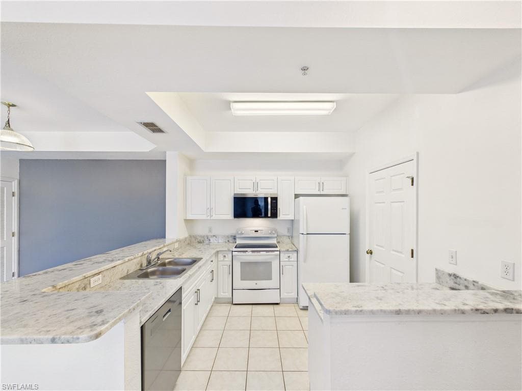 9015 Colby DR 2012-3