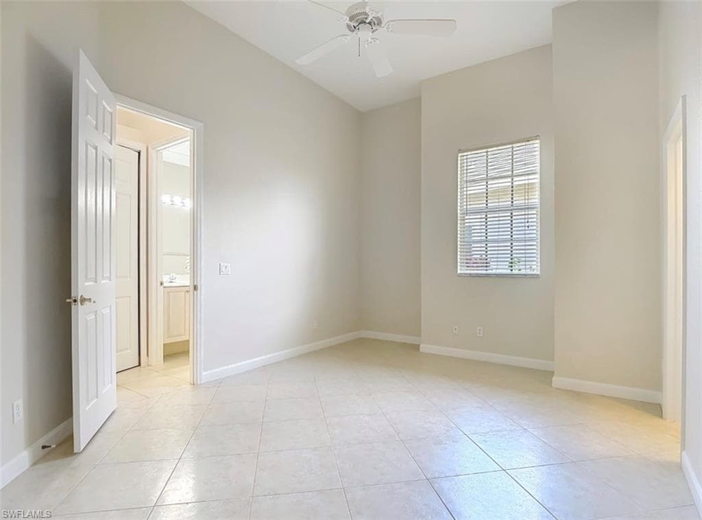 615 Soliel DR-26