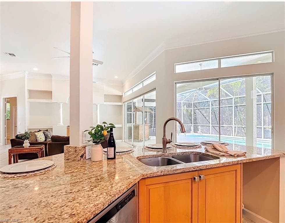 615 Soliel DR-5