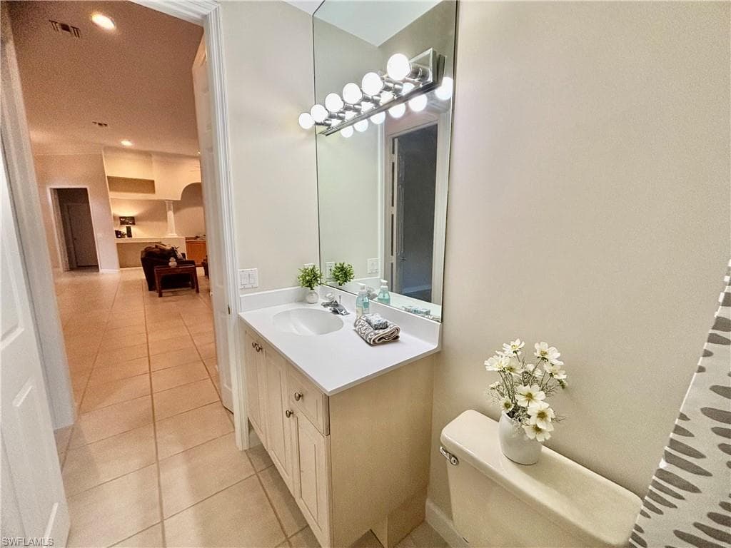 615 Soliel DR-25