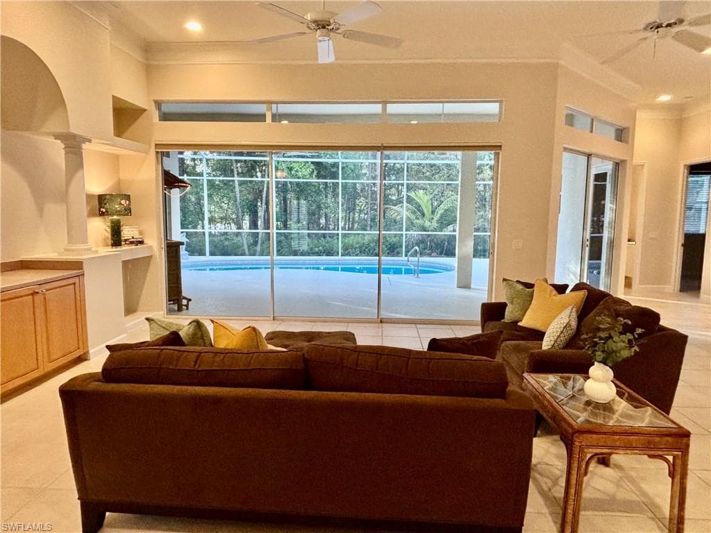 615 Soliel DR-13