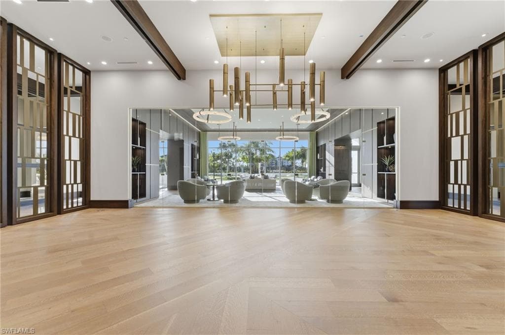 4810 Pelican Colony BLVD 704-5