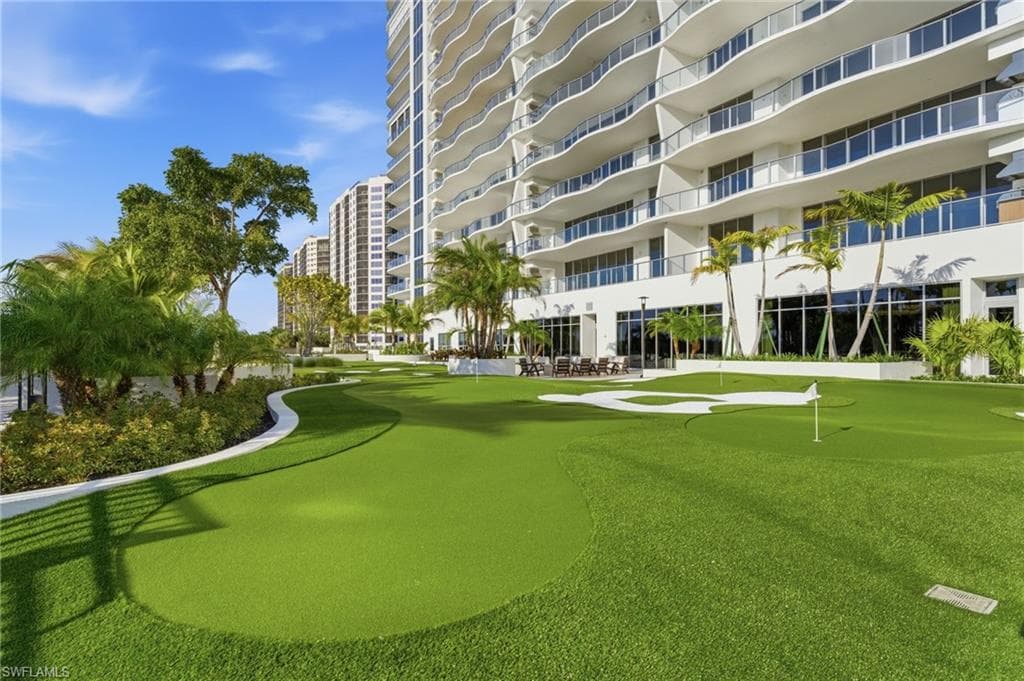 4810 Pelican Colony BLVD 704-45