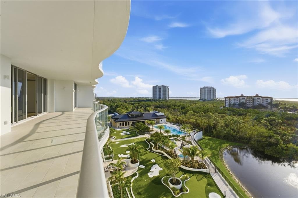 4810 Pelican Colony BLVD 704-15