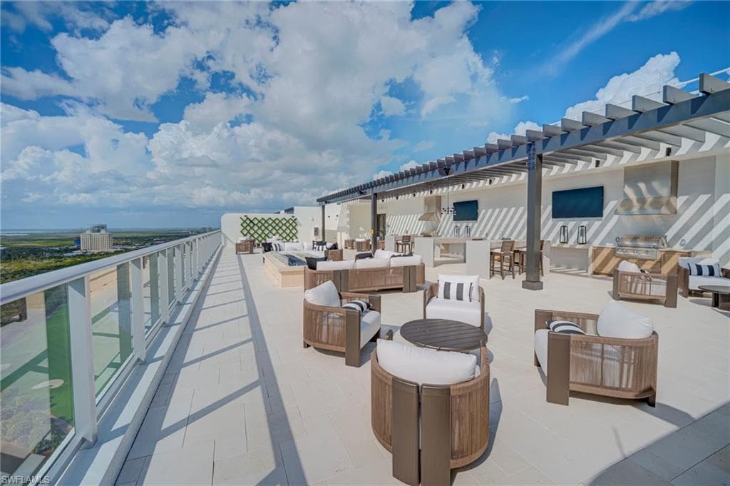 4810 Pelican Colony BLVD 704-27
