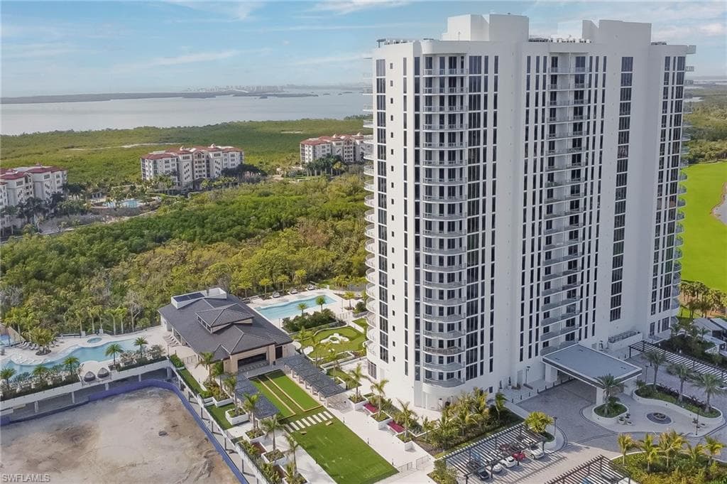 4810 Pelican Colony BLVD 704-44