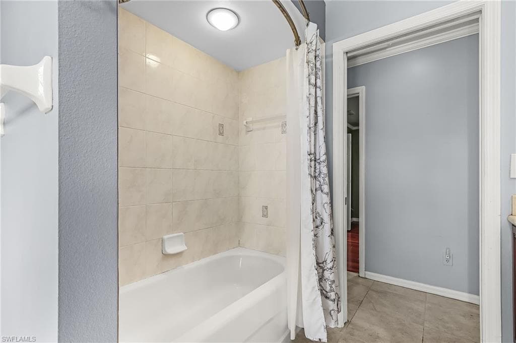 6861 Cadet AVE-28