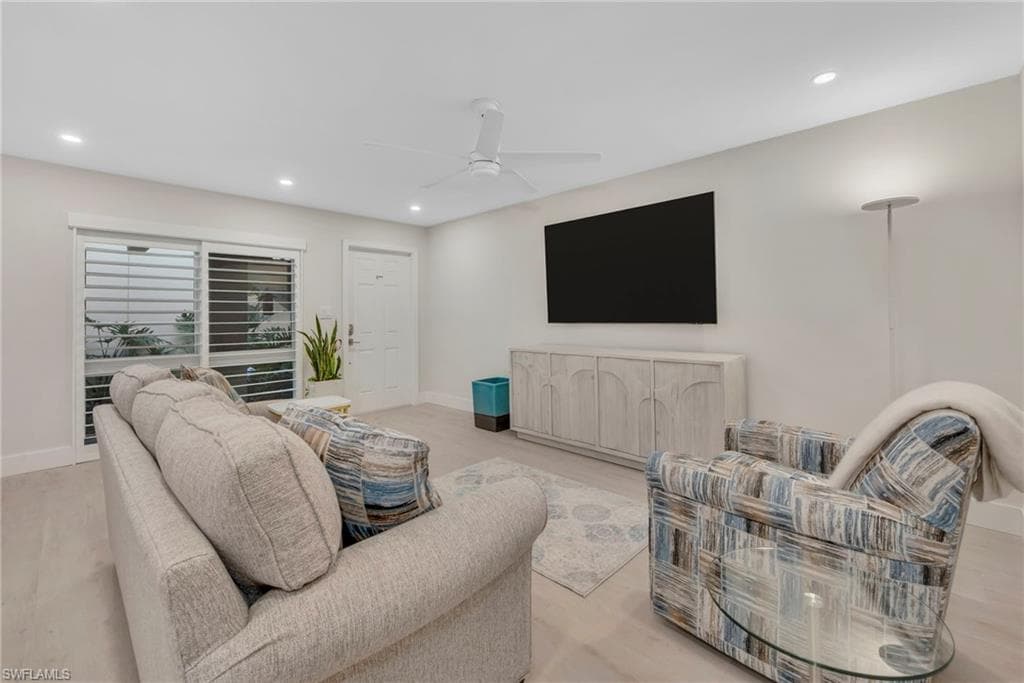 1950 Gulf Shore BLVD N 110-7