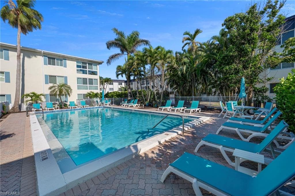 1950 Gulf Shore BLVD N 110-3