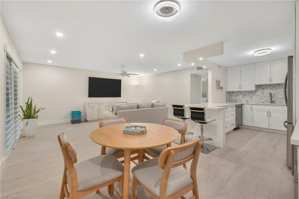 1950 Gulf Shore BLVD N 110-11