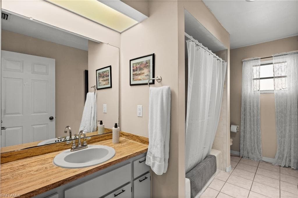 1229 SW 24th ST-35