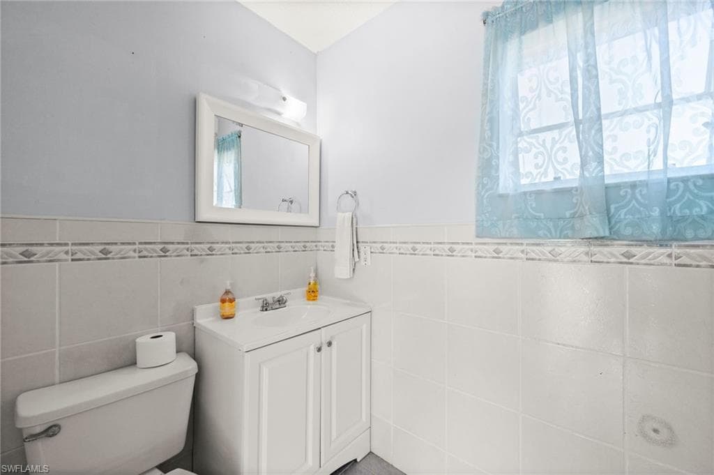 1229 SW 24th ST-30
