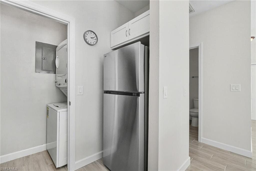 6081 Lake Front DR-21