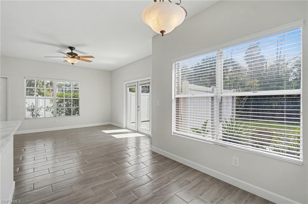 6081 Lake Front DR-8