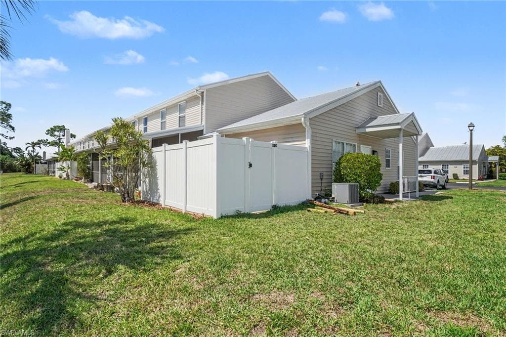 6081 Lake Front DR-29