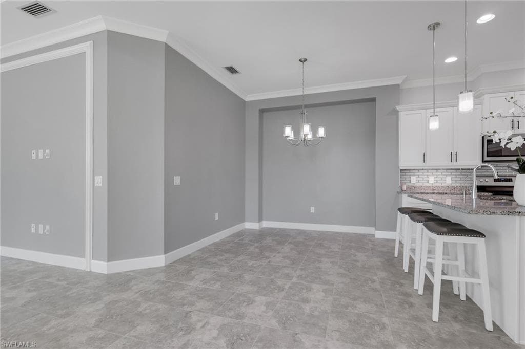 6933 Saona CT-13