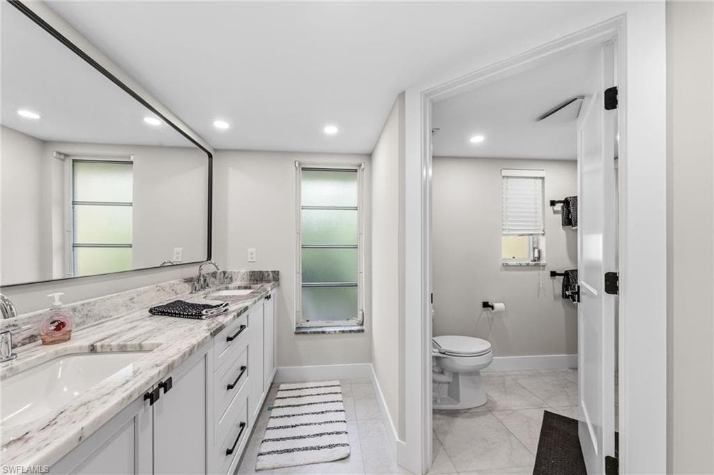 4724 Riverside DR-22