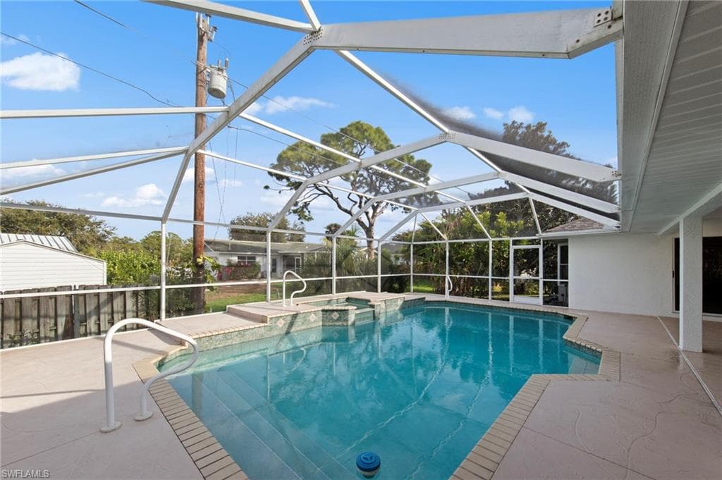 4724 Riverside DR-31