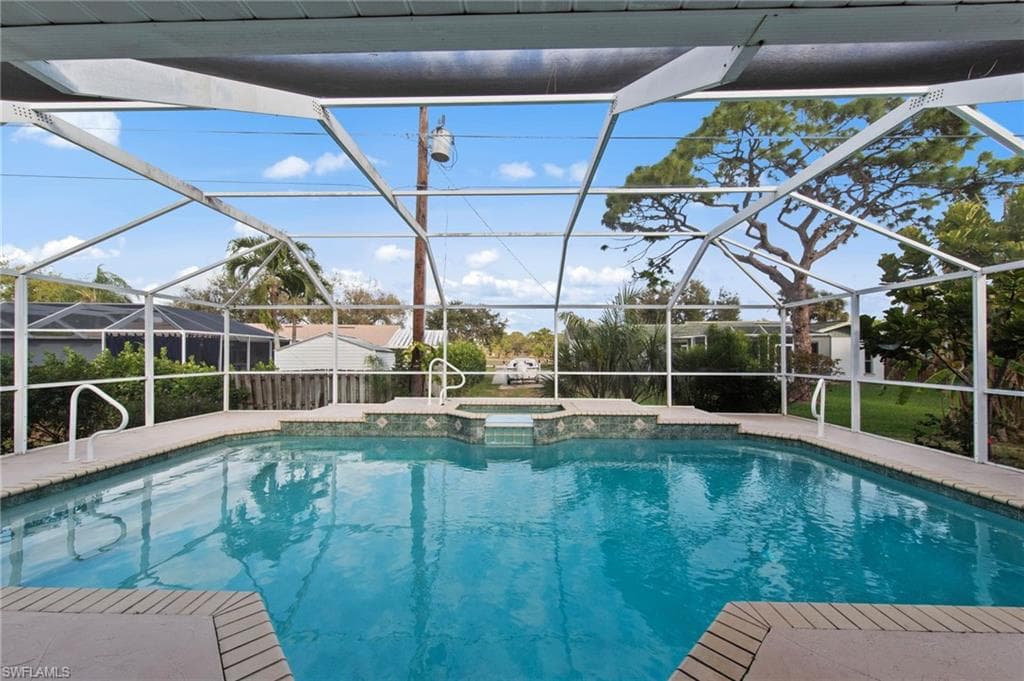 4724 Riverside DR-27
