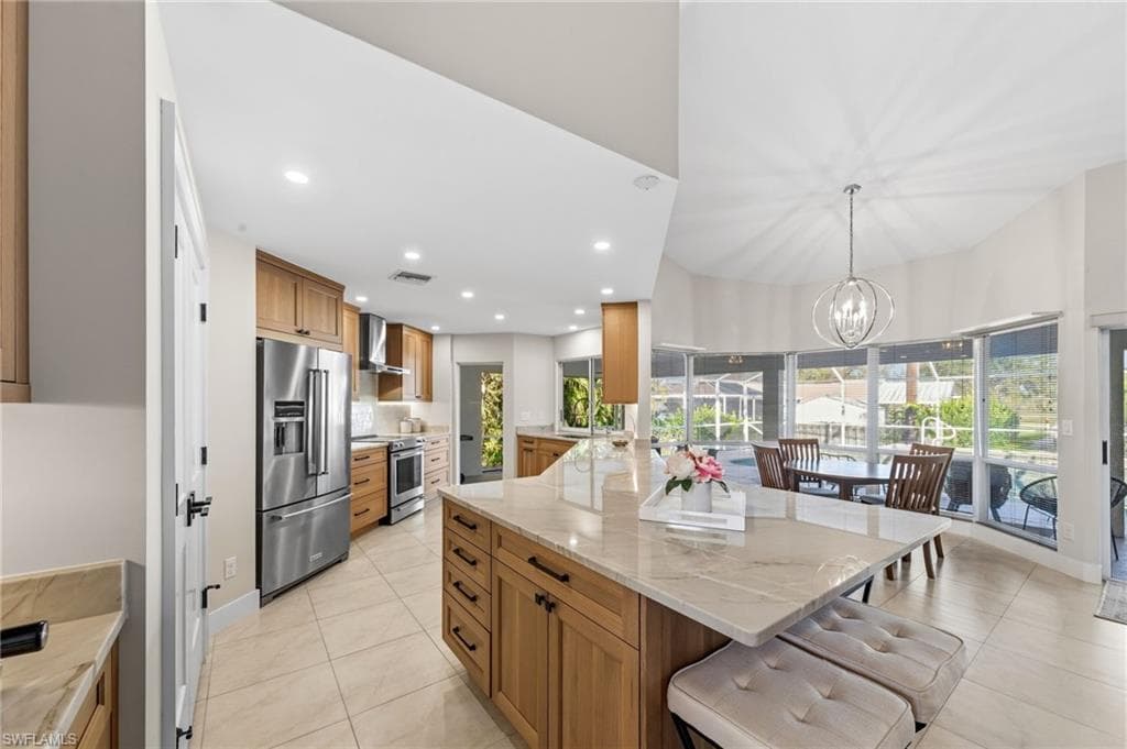 4724 Riverside DR-8