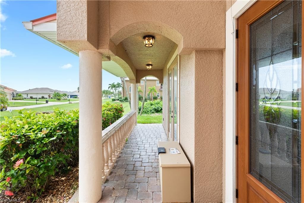 11913 Princess Grace CT-5