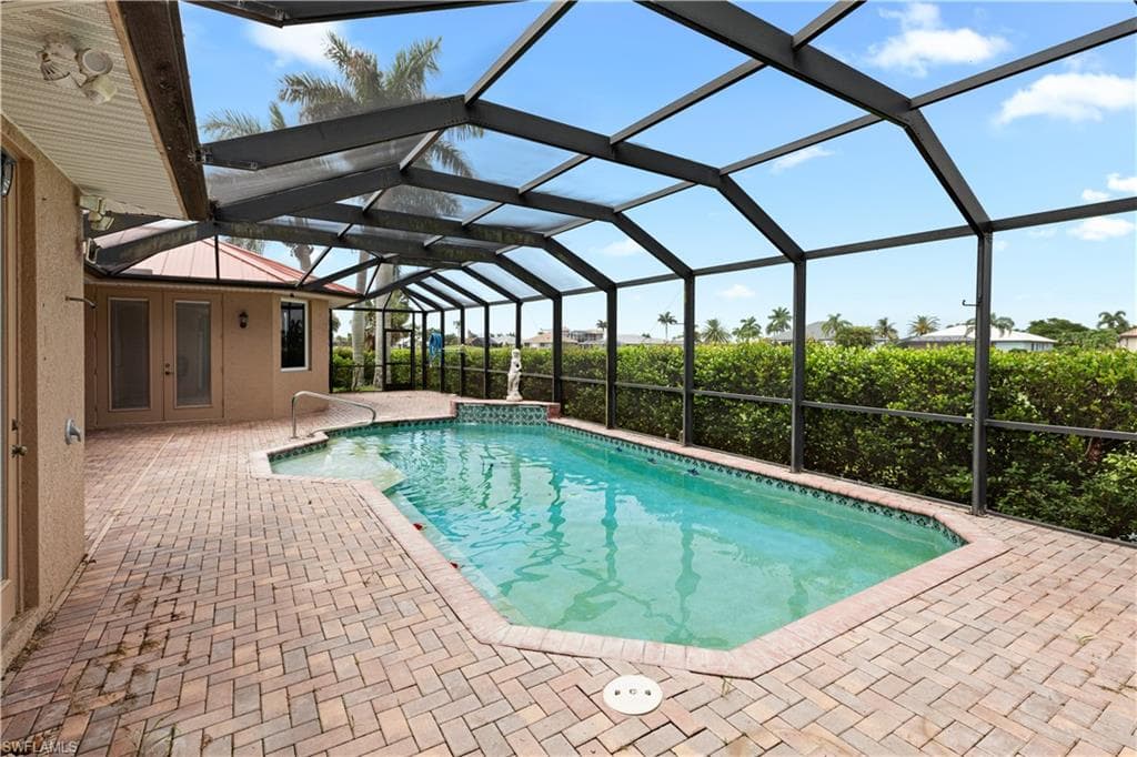 11913 Princess Grace CT-42
