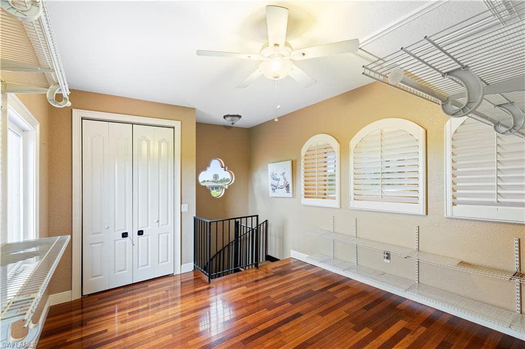 11913 Princess Grace CT-37